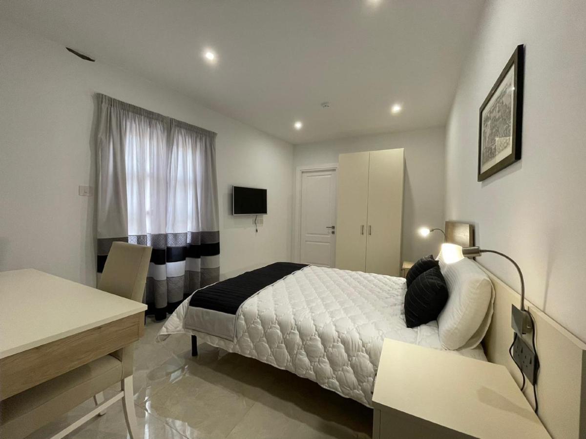 La Reggia Seaview Guesthouse Marsaxlokk Buitenkant foto
