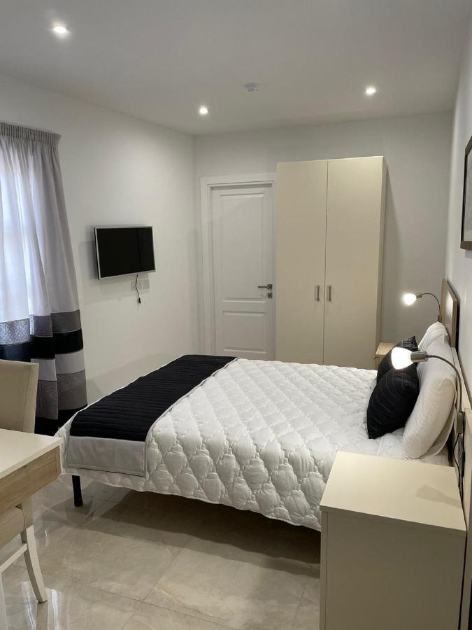 La Reggia Seaview Guesthouse Marsaxlokk Buitenkant foto